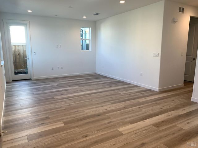 2316 Serenity Dr, Rio Vista, CA 94571