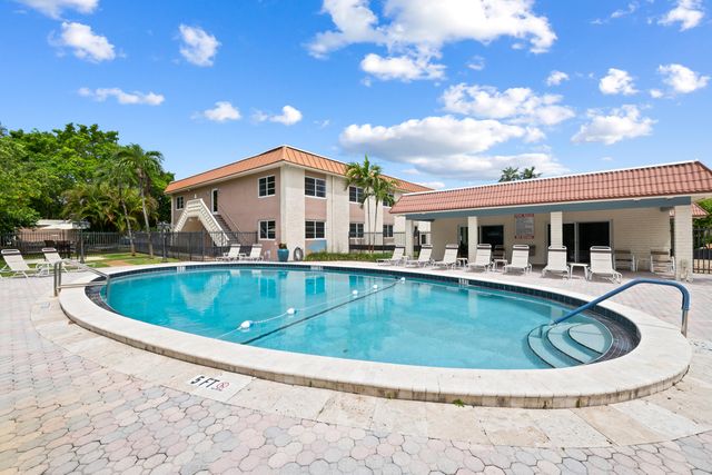 9 NE 19th Court c110, Wilton Manors, FL 33305