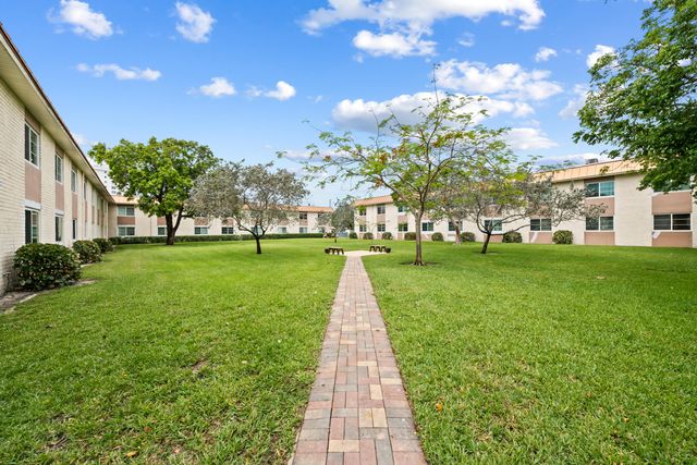 9 NE 19th Court c110, Wilton Manors, FL 33305