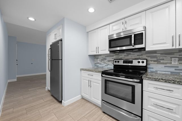 9 NE 19th Court c110, Wilton Manors, FL 33305