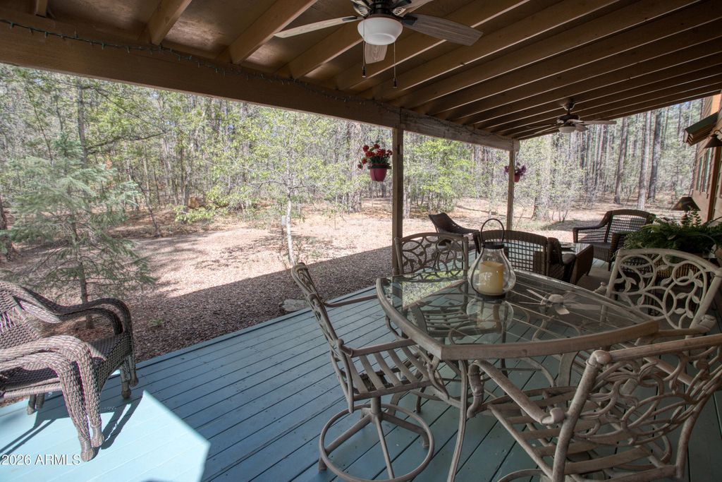Image 12 of property listing at 2982 HUMMINGBIRD Lane, Pinetop, AZ 85935