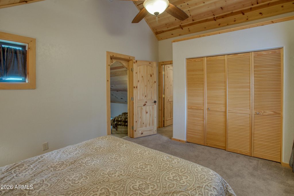Image 24 of property listing at 2982 HUMMINGBIRD Lane, Pinetop, AZ 85935