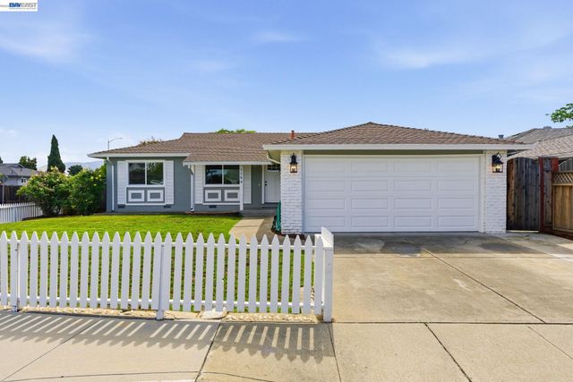 5584 Tilden Pl, Fremont, CA 94538