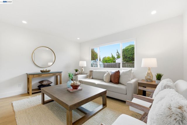 5584 Tilden Pl, Fremont, CA 94538