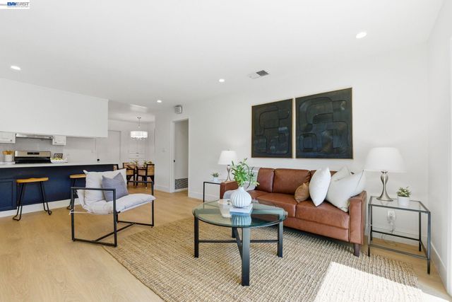 5584 Tilden Pl, Fremont, CA 94538