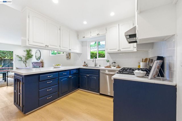 5584 Tilden Pl, Fremont, CA 94538