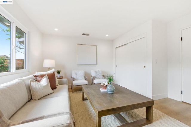 5584 Tilden Pl, Fremont, CA 94538