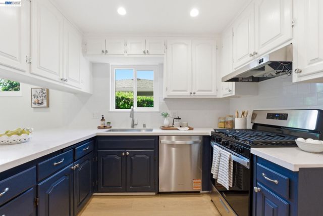 5584 Tilden Pl, Fremont, CA 94538