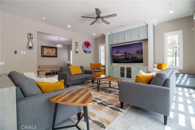 51 Egret, Irvine, CA 92618