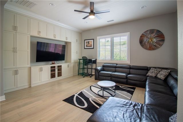 51 Egret, Irvine, CA 92618