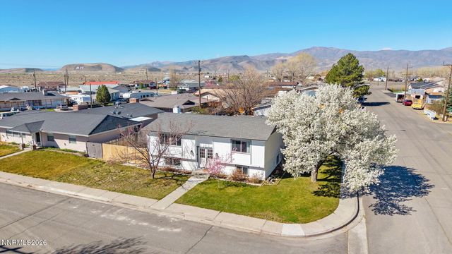 615 Wild Horse Way, Battle Mountain, NV 89820