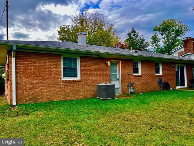 6916 CRAFTON LN, Clinton, MD 20735