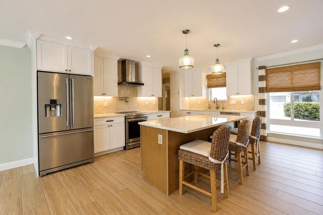 2832 NE 34TH Street, Lighthouse Point, FL 33064