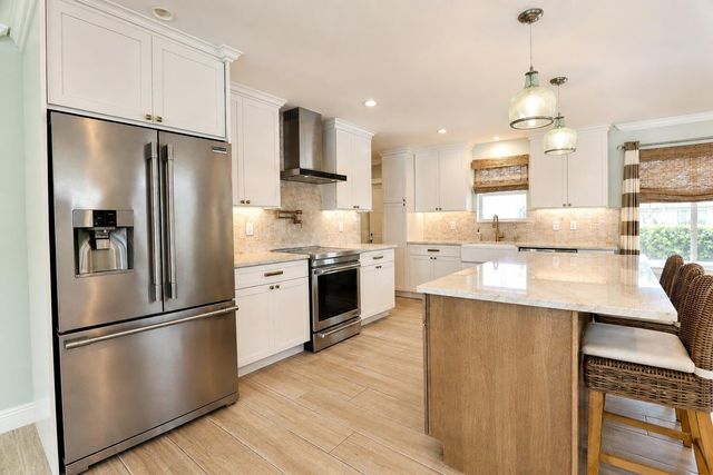 2832 NE 34TH Street, Lighthouse Point, FL 33064