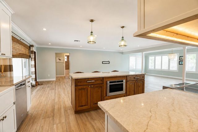 2832 NE 34TH Street, Lighthouse Point, FL 33064