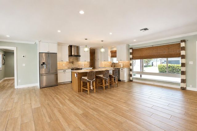 2832 NE 34TH Street, Lighthouse Point, FL 33064