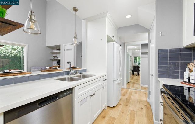 3367 Benton St, Concord, CA 94519