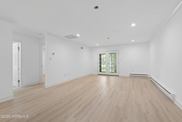 48 Wild Turkey Way B, Manalapan, NJ 07726