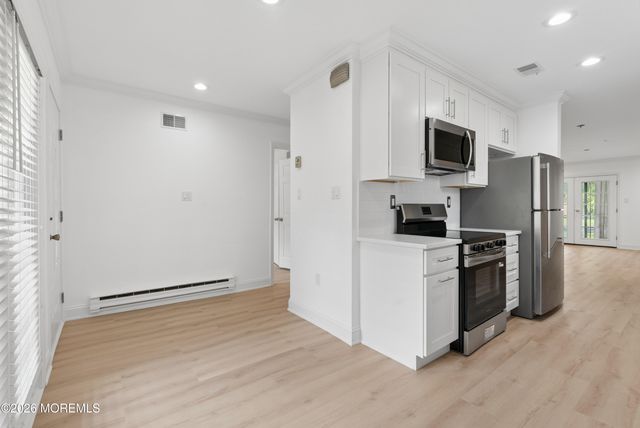 48 Wild Turkey Way B, Manalapan, NJ 07726