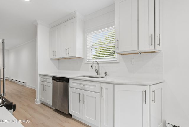 48 Wild Turkey Way B, Manalapan, NJ 07726