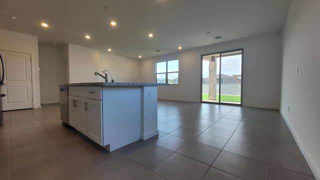 15998 W Smoketree Drive, Surprise, AZ 85387