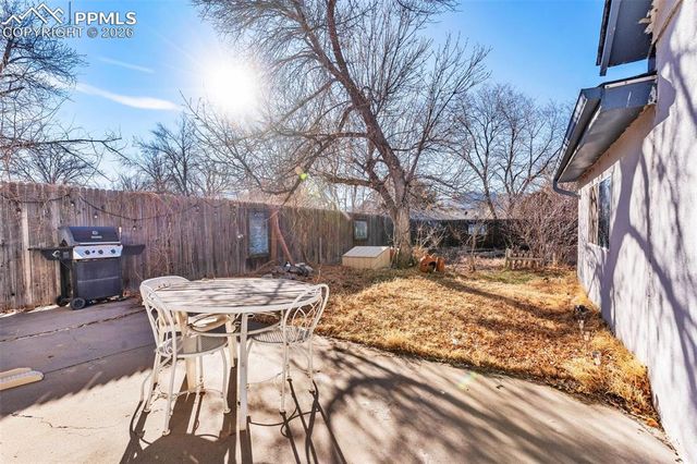 613 Barrett Avenue, Canon City, CO 81212