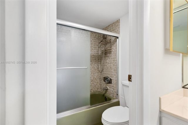 20400 W Country Club Drive 605, Aventura, FL 33180