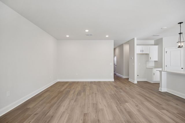 328 Stonehaus Circle, Antioch, TN 37013