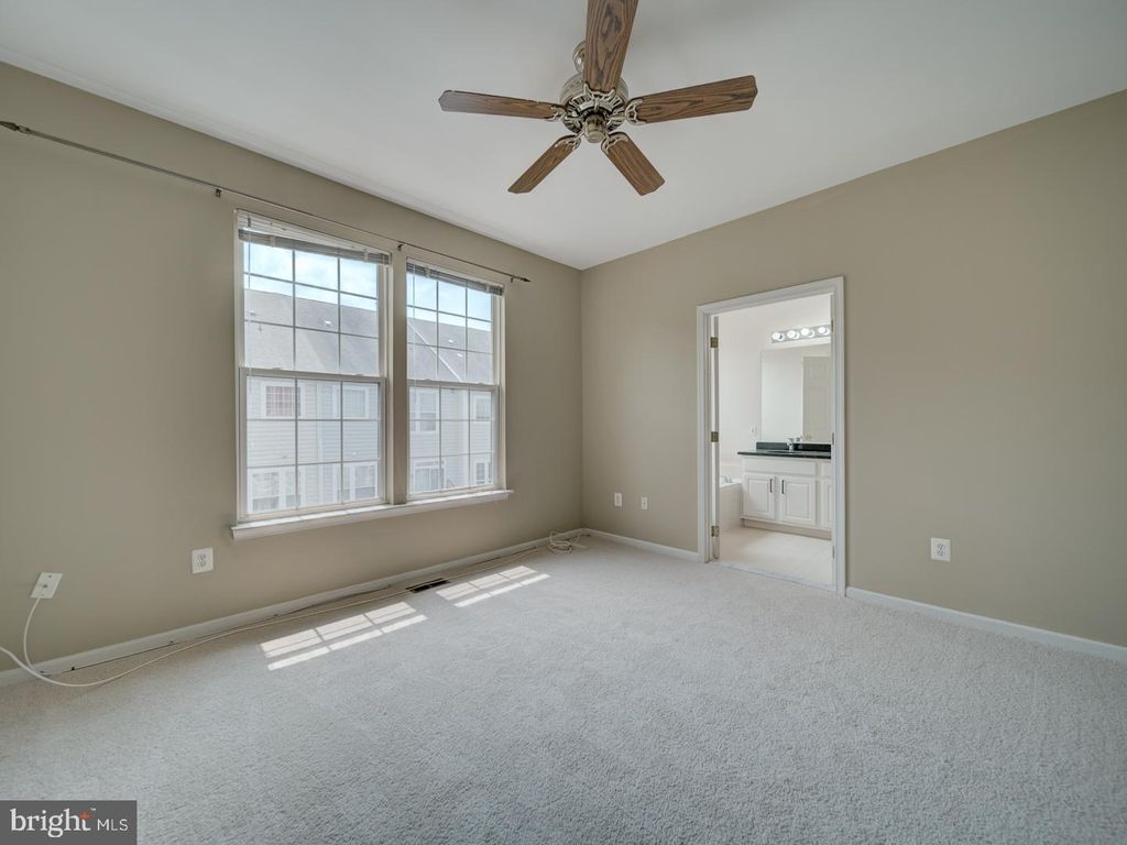 536 REDLAND BLVD, Rockville, MD 20850
