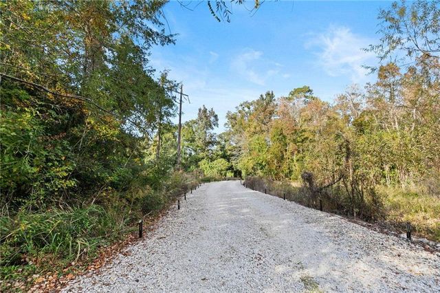 9619 Marchand Avenue, Daphne, AL 36526