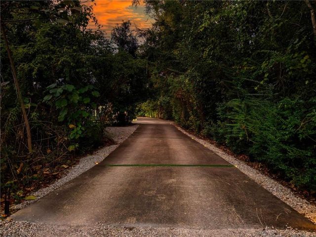 9619 Marchand Avenue, Daphne, AL 36526