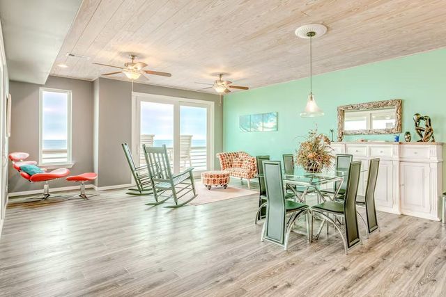 2386 Hwy 87, Gilchrist, TX 77617