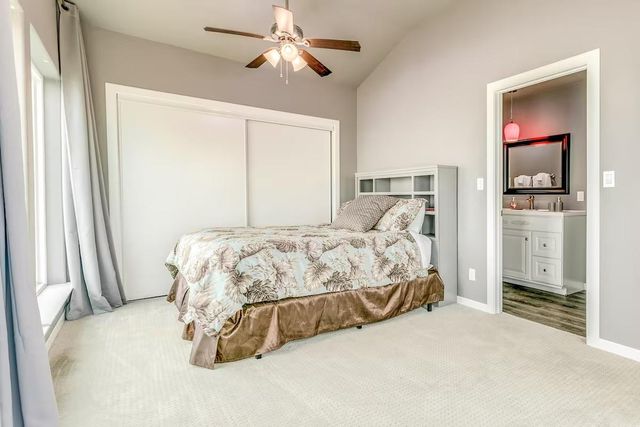 2386 Hwy 87, Gilchrist, TX 77617