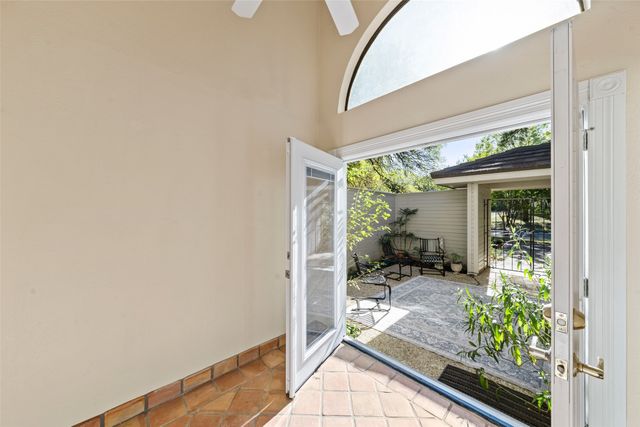 3825 N 30th Street, Waco, TX 76708