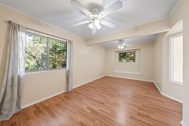 3825 N 30th Street, Waco, TX 76708