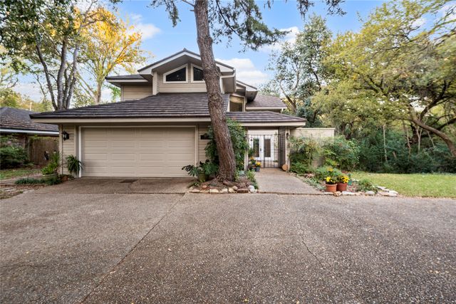 3825 N 30th Street, Waco, TX 76708