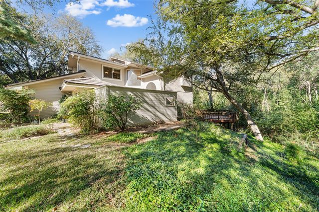 3825 N 30th Street, Waco, TX 76708