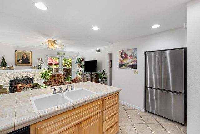 6817 San Dimas Ct, Citrus Heights, CA 95621