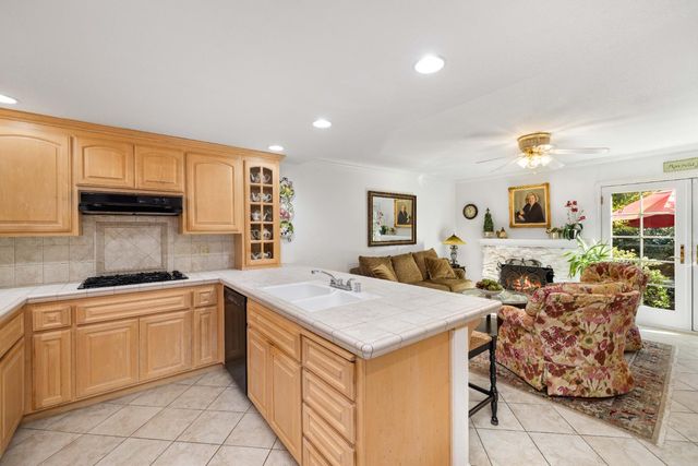 6817 San Dimas Ct, Citrus Heights, CA 95621