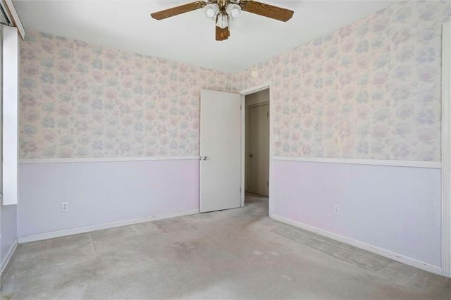 10301 W 89th Street, Overland Park, KS 66214