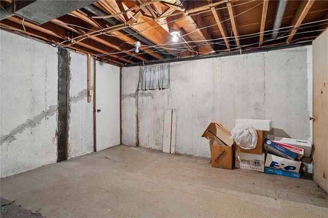 10301 W 89th Street, Overland Park, KS 66214