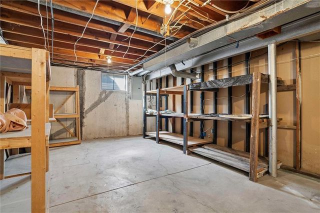 10301 W 89th Street, Overland Park, KS 66214