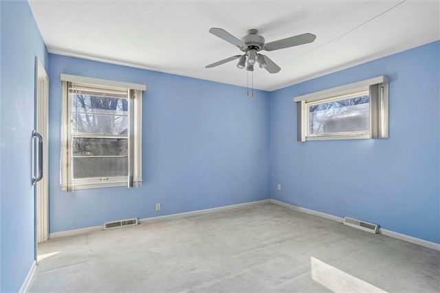 10301 W 89th Street, Overland Park, KS 66214