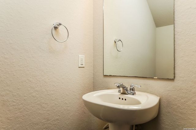 8903 Bonnie Butler, San Antonio, TX 78221