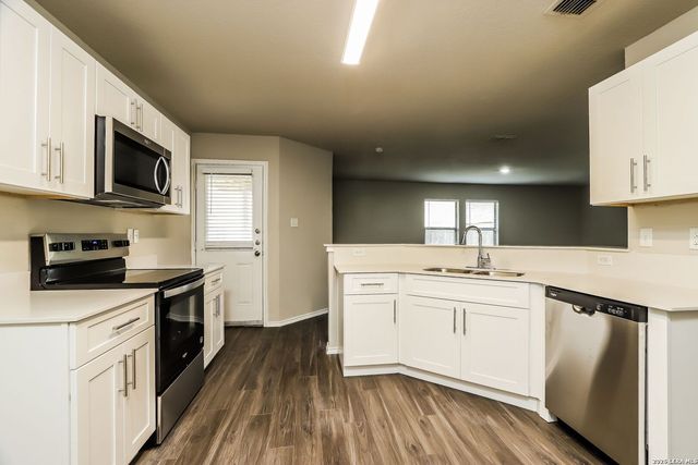 8903 Bonnie Butler, San Antonio, TX 78221