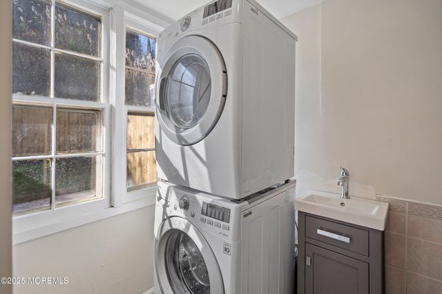 203 Shore Drive, Highlands, NJ 07732