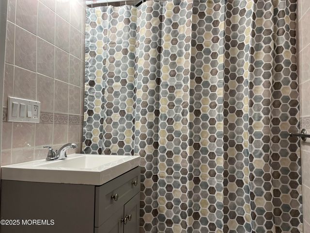 203 Shore Drive, Highlands, NJ 07732