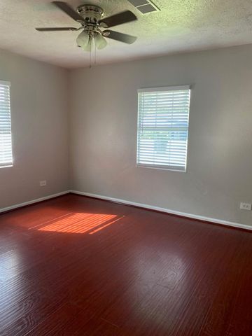 3845 Rosedale Street, Houston, TX 77004