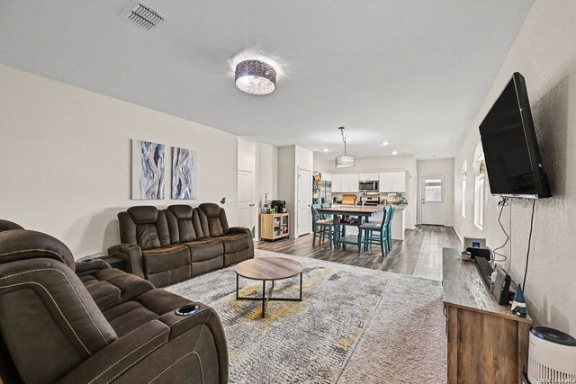 13522 SUNRISE MDW, St Hedwig, TX 78152