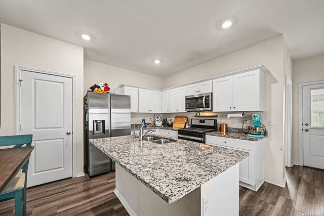 13522 SUNRISE MDW, St Hedwig, TX 78152